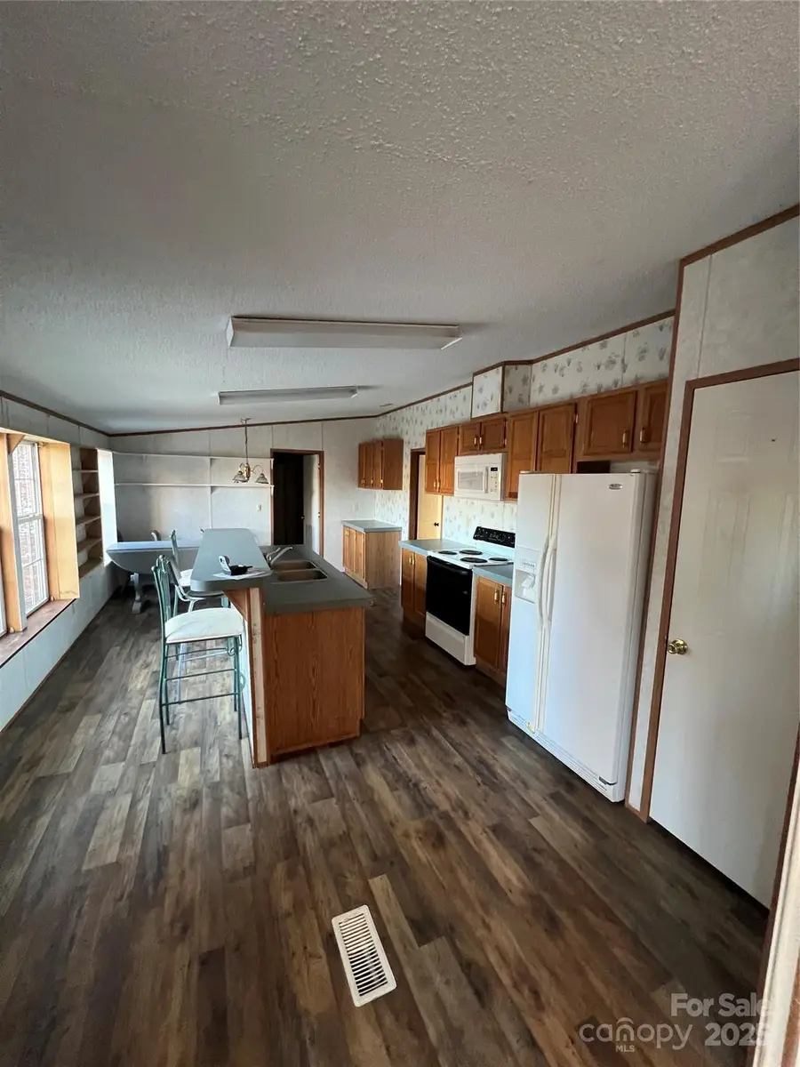 11 Beech Crest Rise None, Leicester, NC 28748 - Image #3