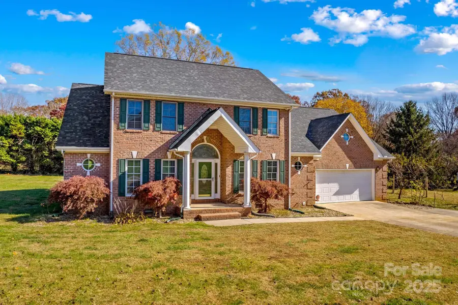 324 Gaston Court, Statesville, NC 28625 - Image #2