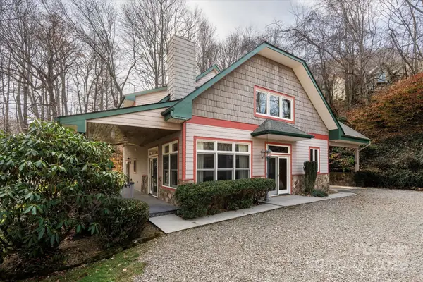 905 Old Fiddle Road, Waynesville, NC 28786