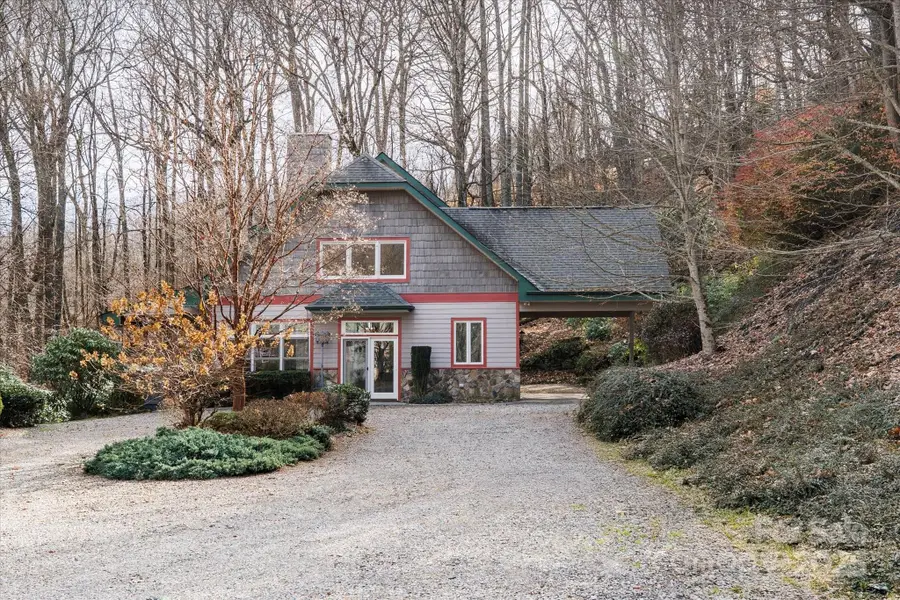 905 Old Fiddle Road, Waynesville, NC 28786 - Image #2