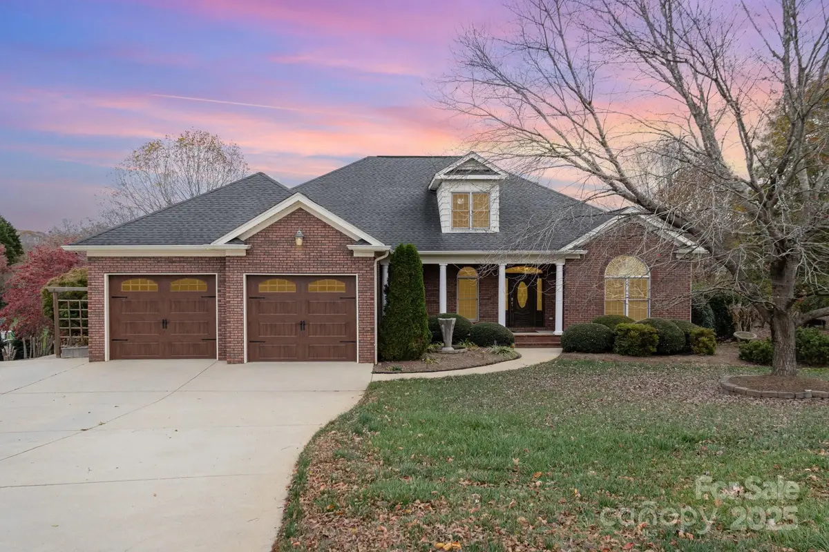 3646 Hogan Court Ne, Conover, NC 28613 - Image #1