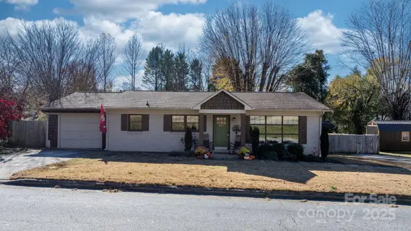 631 Powell Road, Lenoir, NC 28645