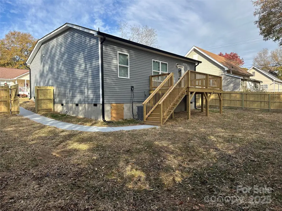 104 S Ransom Street, Gastonia, NC 28052 - Image #2