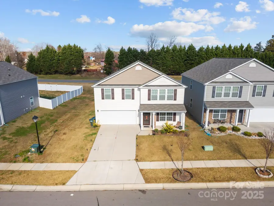 2124 Eastway Drive, Dallas, NC 28034 - Image #3