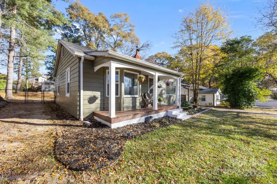 504 W Church Street, Dallas, NC 28034 - Image #3