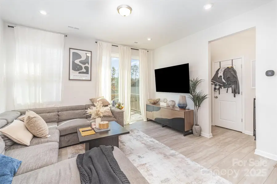 1132 Keydet Drive, Charlotte, NC 28216 - Image #2