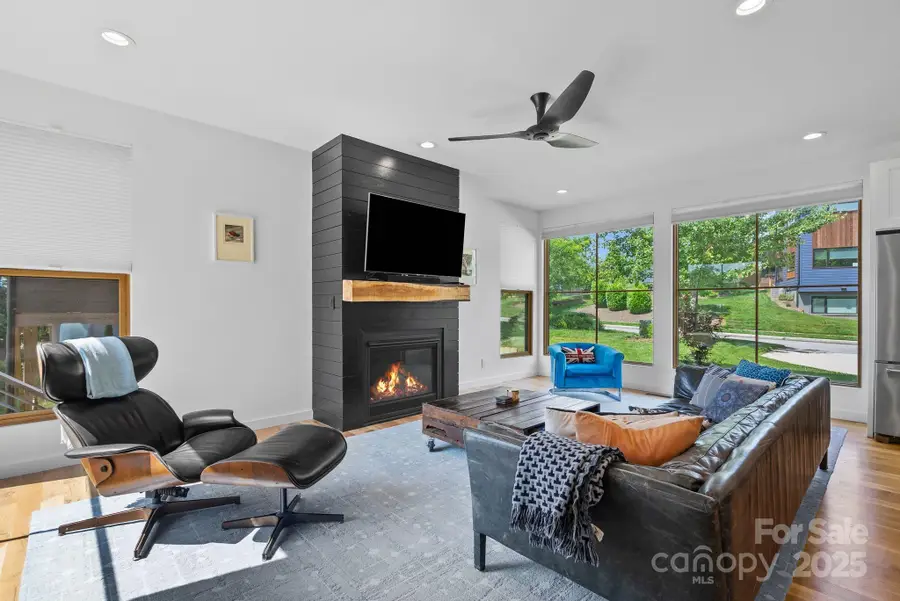 20 Malvern Walk, Asheville, NC 28806 - Image #3