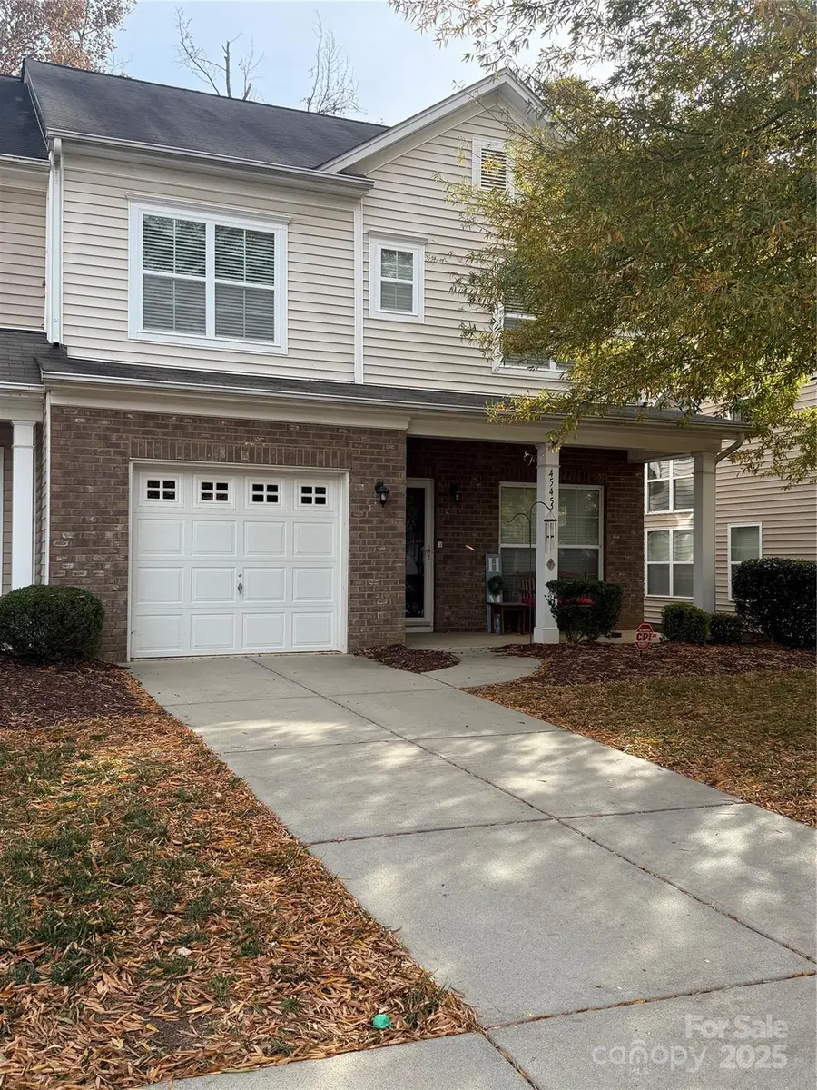 4545 Craigmoss Lane, Charlotte, NC 28278 - Image #2