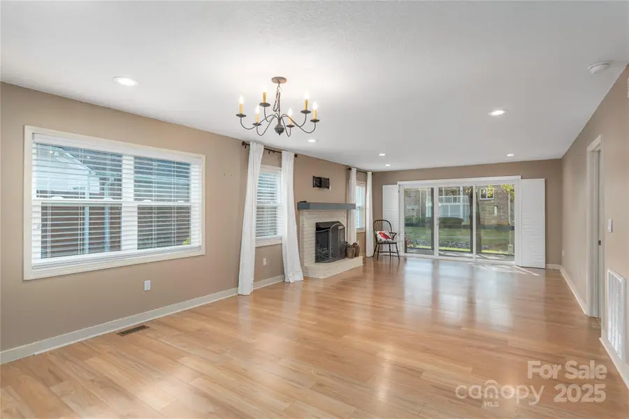 308 Somerton Court, Hendersonville, NC 28791 - Image #3