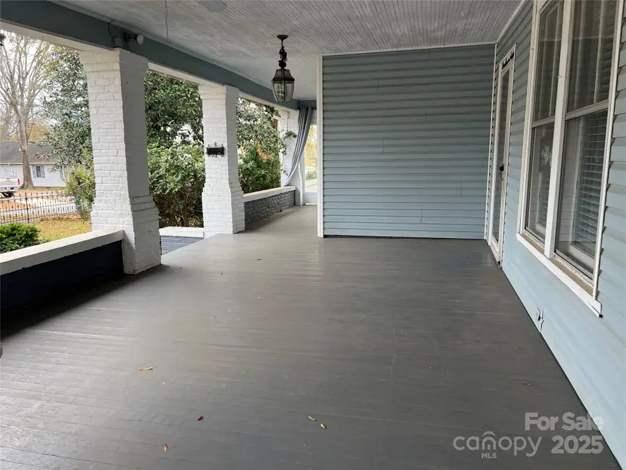318 S Cedar Street, Lincolnton, NC 28092 - Image #3