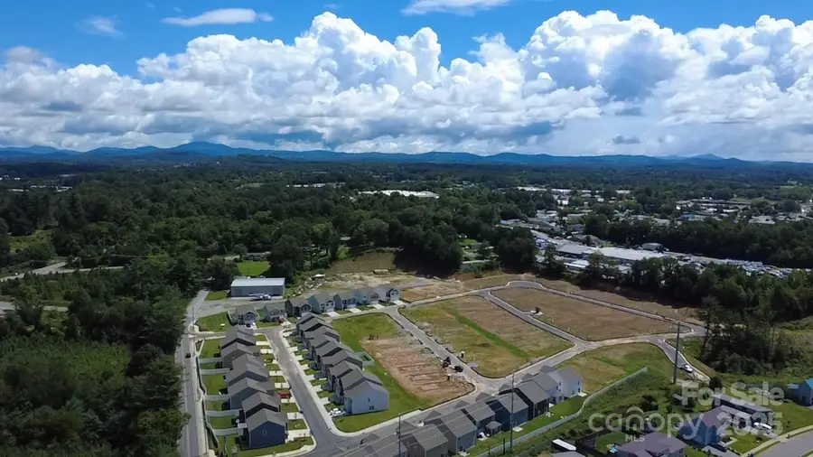 25 Caroline Valley Lane, Hendersonville, NC 28792 - Image #2