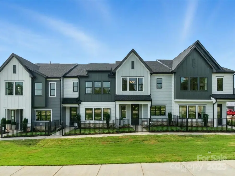 475 Nash Street, Fort Mill, SC 29715 - Image #2