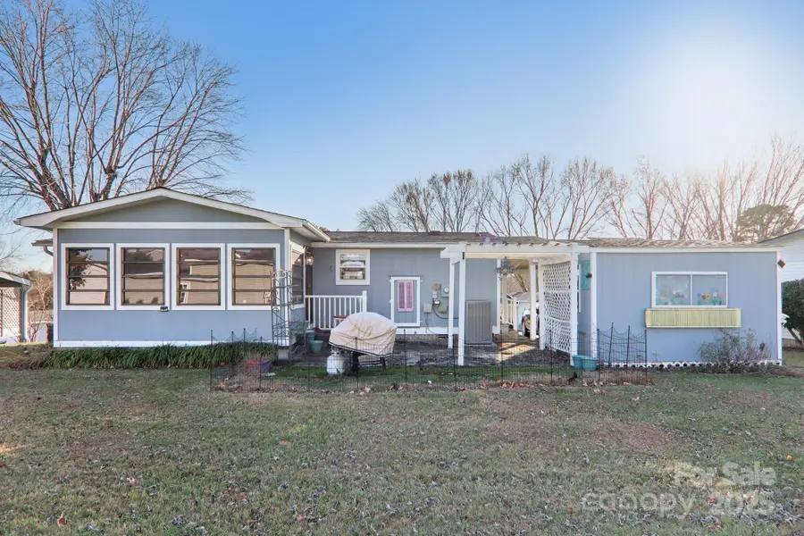 302 Meadowbrook Court, Hendersonville, NC 28792 - Image #3