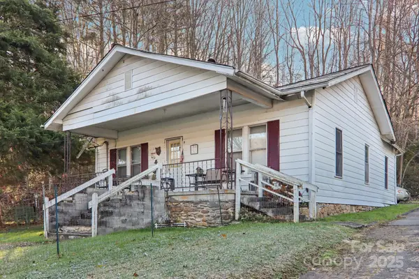 5 Ladybug Drive, Waynesville, NC 28786