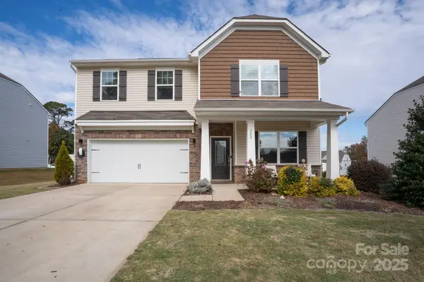 242 Kennerly Avenue, Mooresville, NC 28115