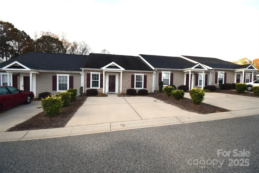 2056 Pin Oak Place, Cramerton, NC 28032 - Image #3