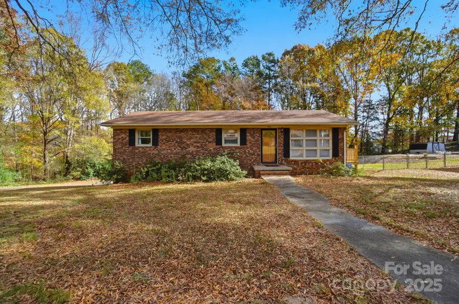 304 Tanglewood Drive, Kannapolis, NC 28081 - Image #3