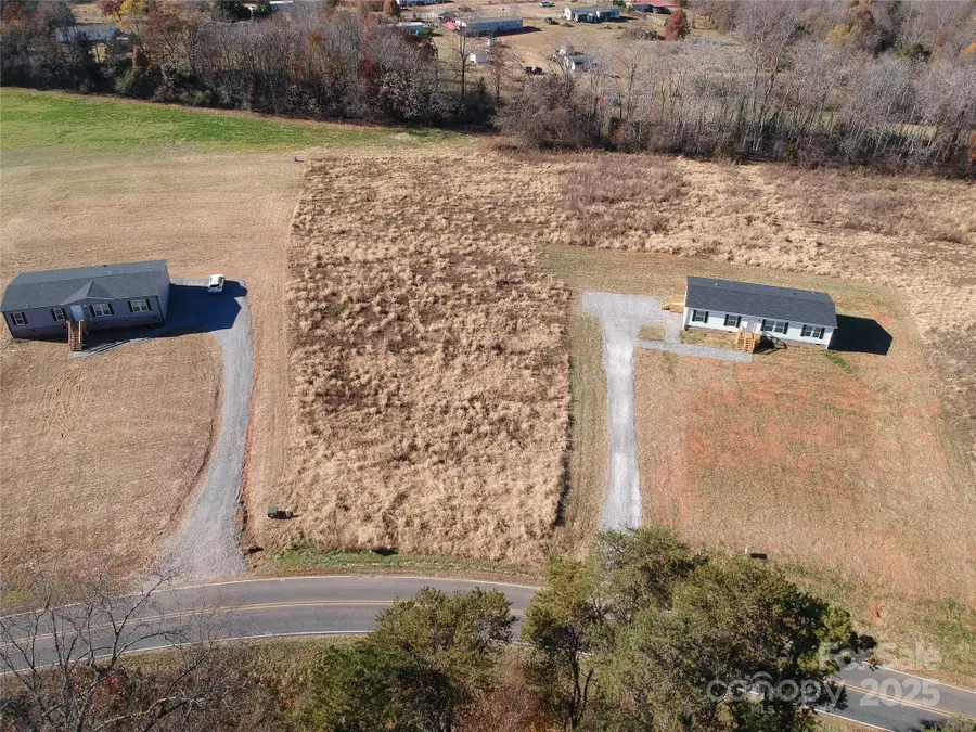 497 Eagle Mills Road #4, Hamptonville, NC 27020 - Image #2