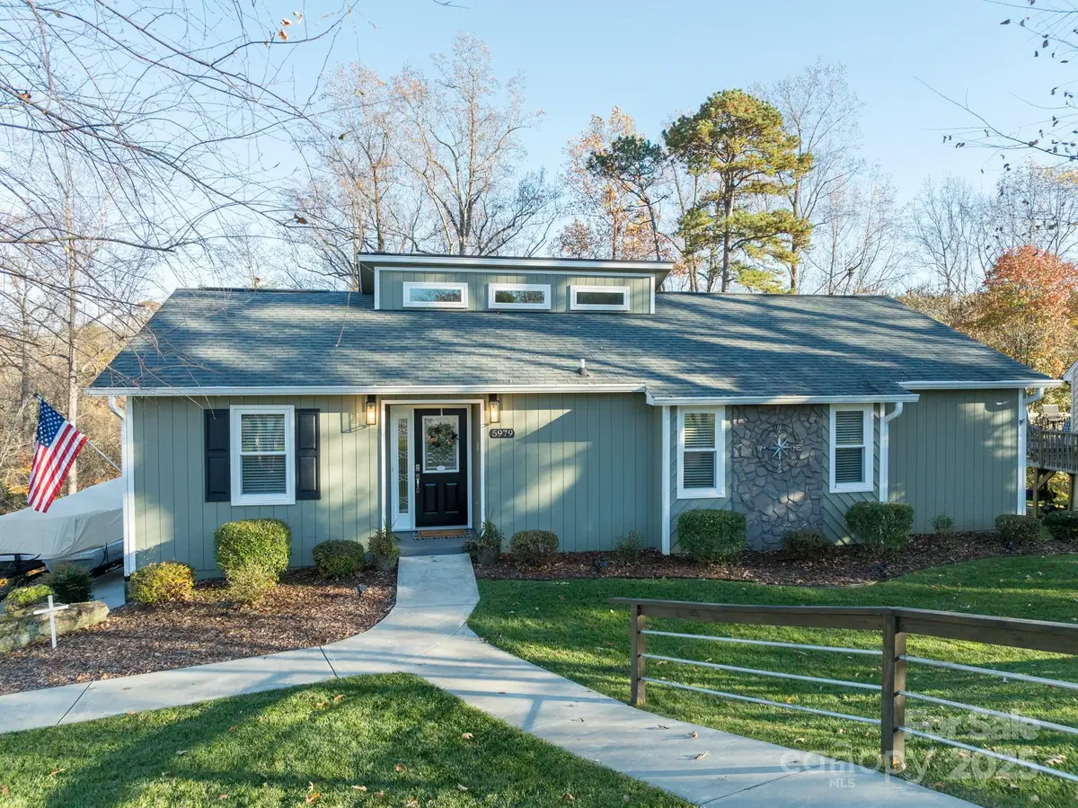 5979 Gold Creek Estate Drive, Hickory, NC 28601 - Image #1