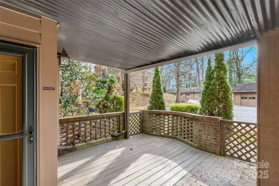 55 Ravencroft Lane, Asheville, NC 28803 - Image #2
