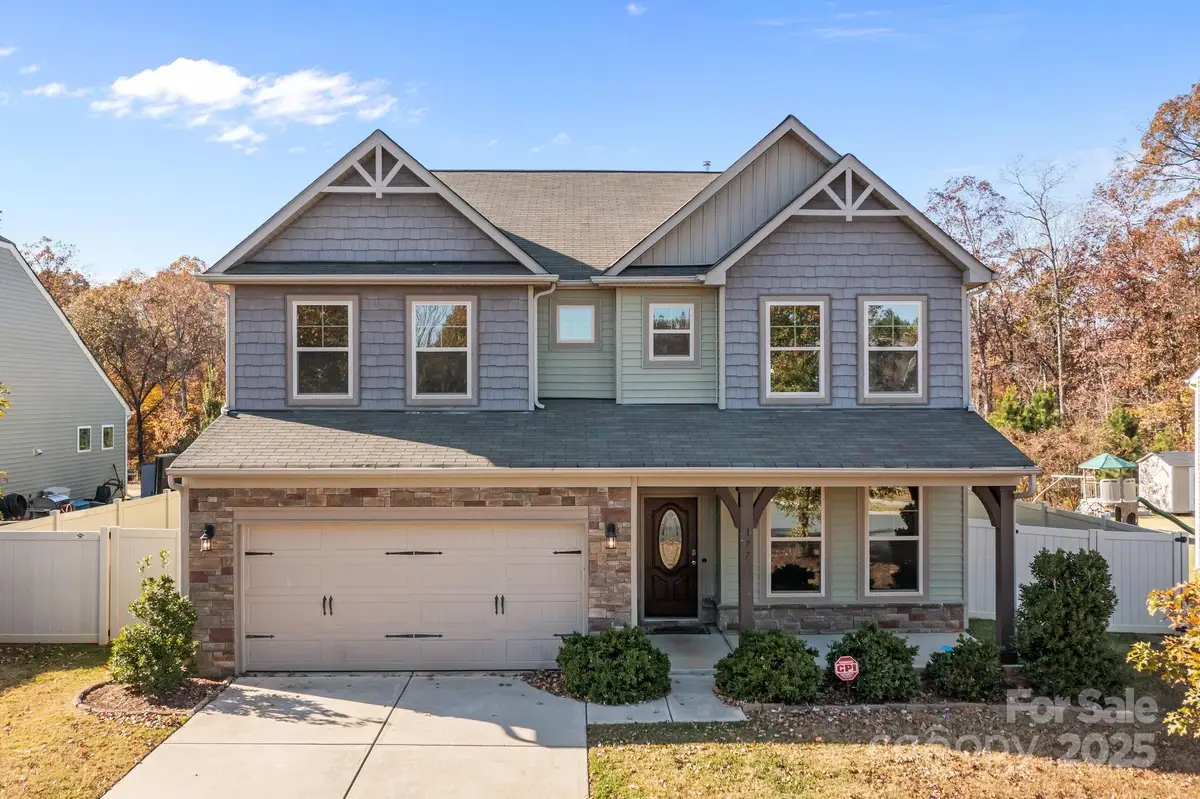177 Kingston Drive, Mount Holly, NC 28120 - Image #1