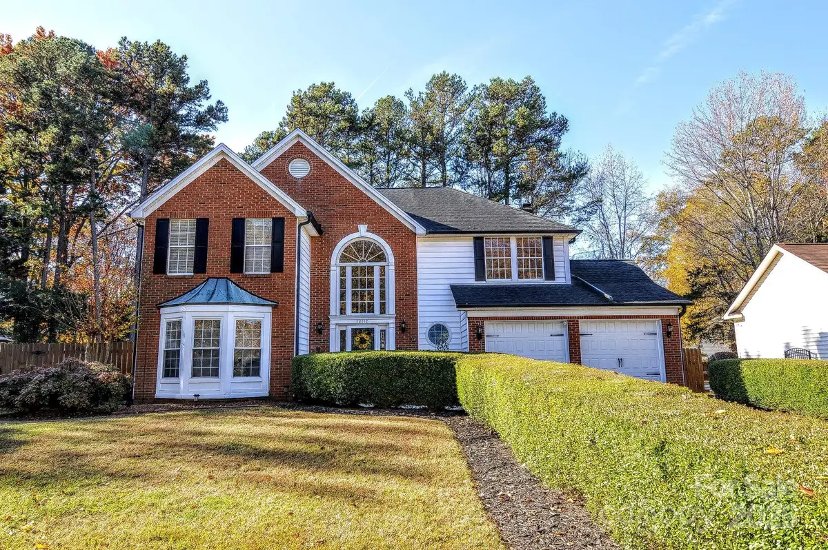 12112 Woodbend Drive, Matthews, NC 28105 - Image #1