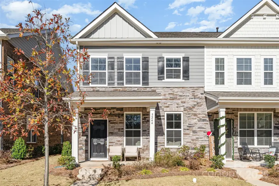 5244 Kinsbridge Drive, Charlotte, NC 28227 - Image #2