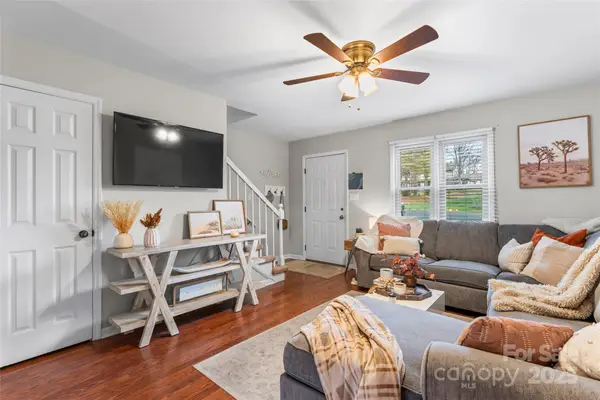 1330 5th Street Ne #196, Hickory, NC 28601