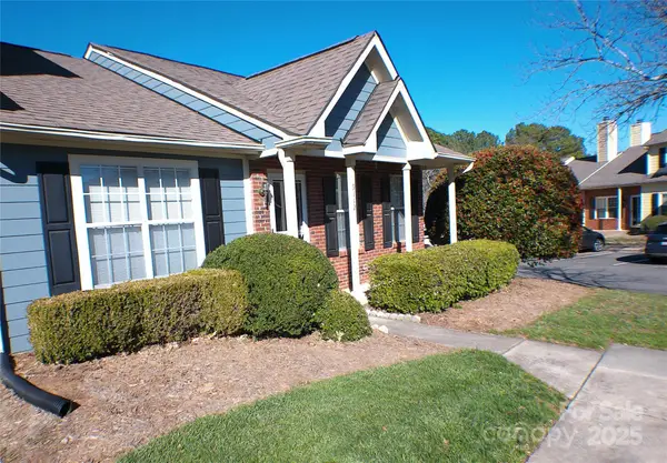 9112 Four Mile Creek Road, Charlotte, NC 28227