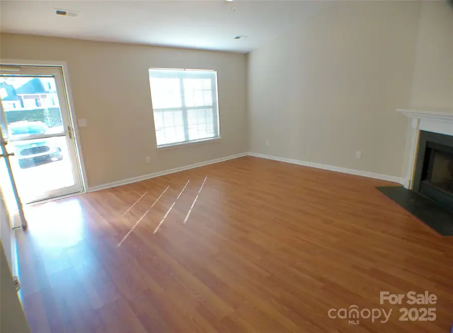 9112 Four Mile Creek Road, Charlotte, NC 28227 - Image #3