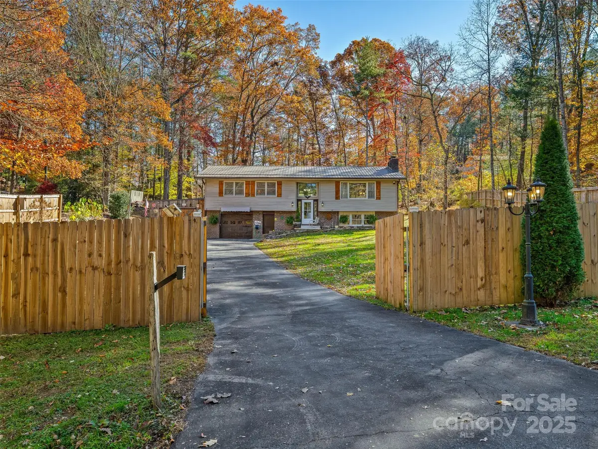 150 Timberlane Drive, Etowah, NC 28729 - Image #1