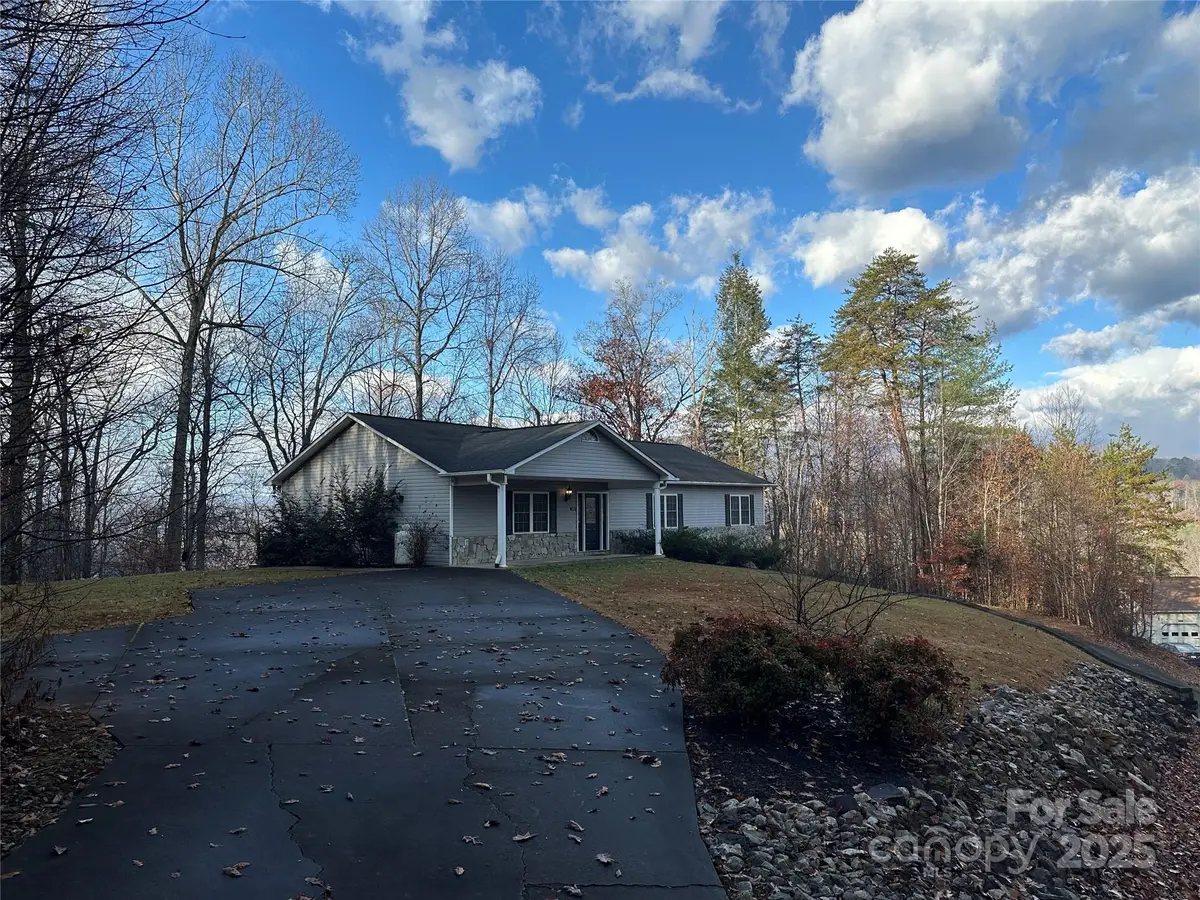 89 Bobcat Path, Marion, NC 28752 - Image #1