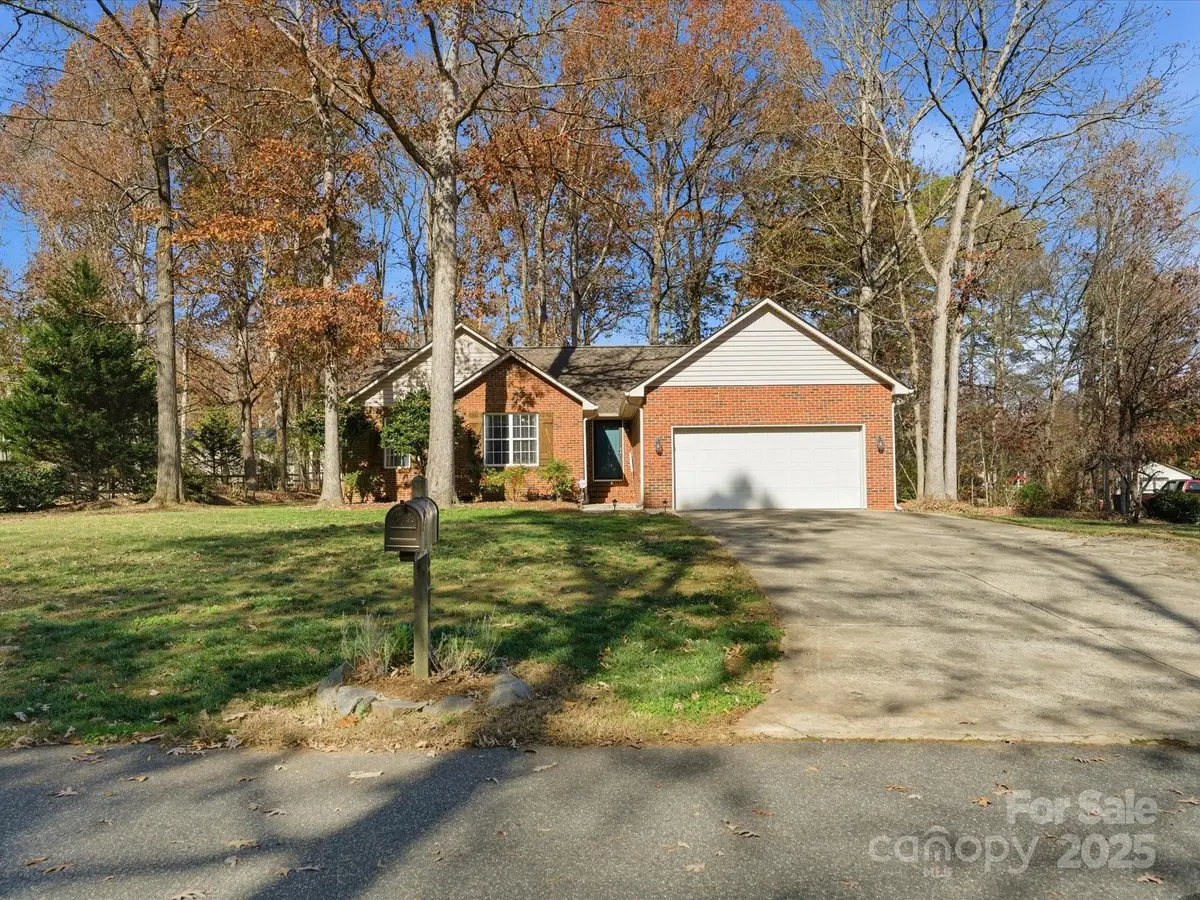 6006 Charlton Oaks Drive, Waxhaw, NC 28173 - Image #1