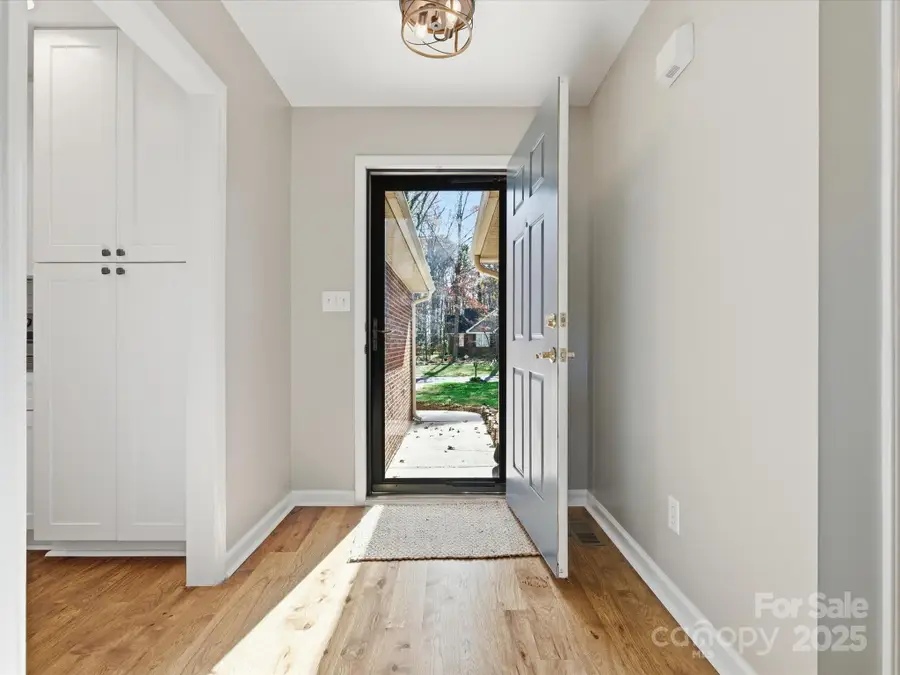 6006 Charlton Oaks Drive, Waxhaw, NC 28173 - Image #2