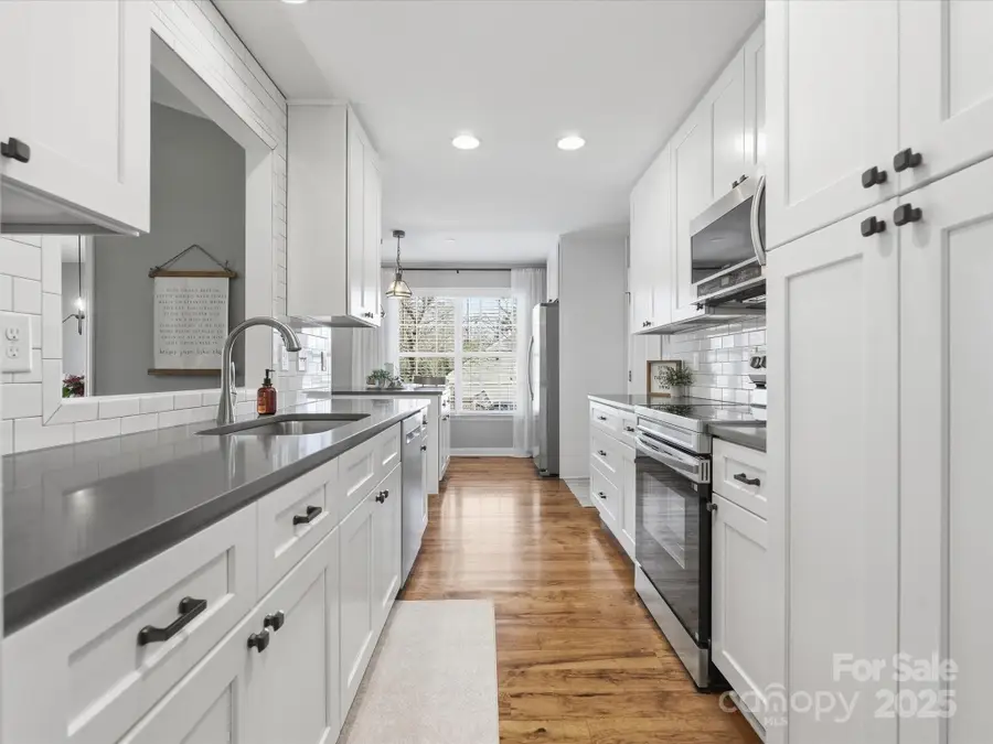 6006 Charlton Oaks Drive, Waxhaw, NC 28173 - Image #3