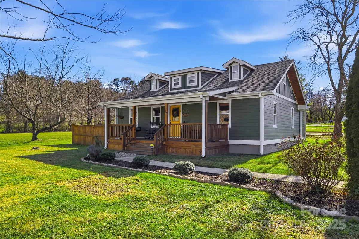 39 W Haven Drive, Arden, NC 28704 - Image #1