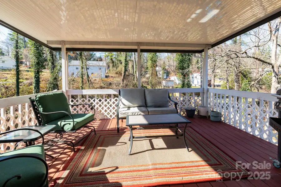 1226 Pinebrook Circle, Hendersonville, NC 28739 - Image #2