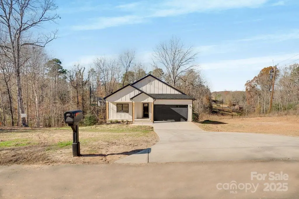 231 Tennessee Trail, Lincolnton, NC 28092 - Image #1