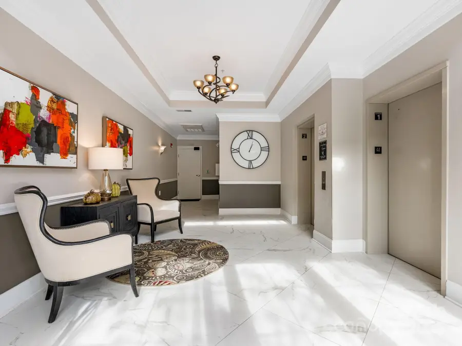 6785 Louisburg Square Lane #33, Charlotte, NC 28210 - Image #2