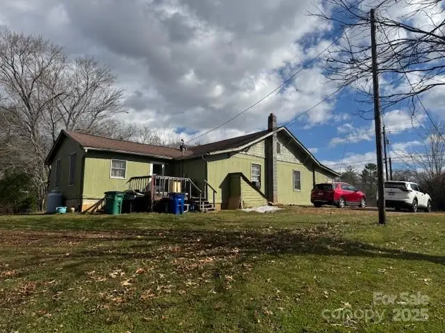 25 Highland Street, Weaverville, NC 28787 - Image #3