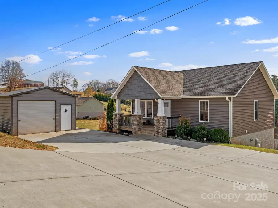 39 Curtis Miles Road, Alexander, NC 28701 - Image #2