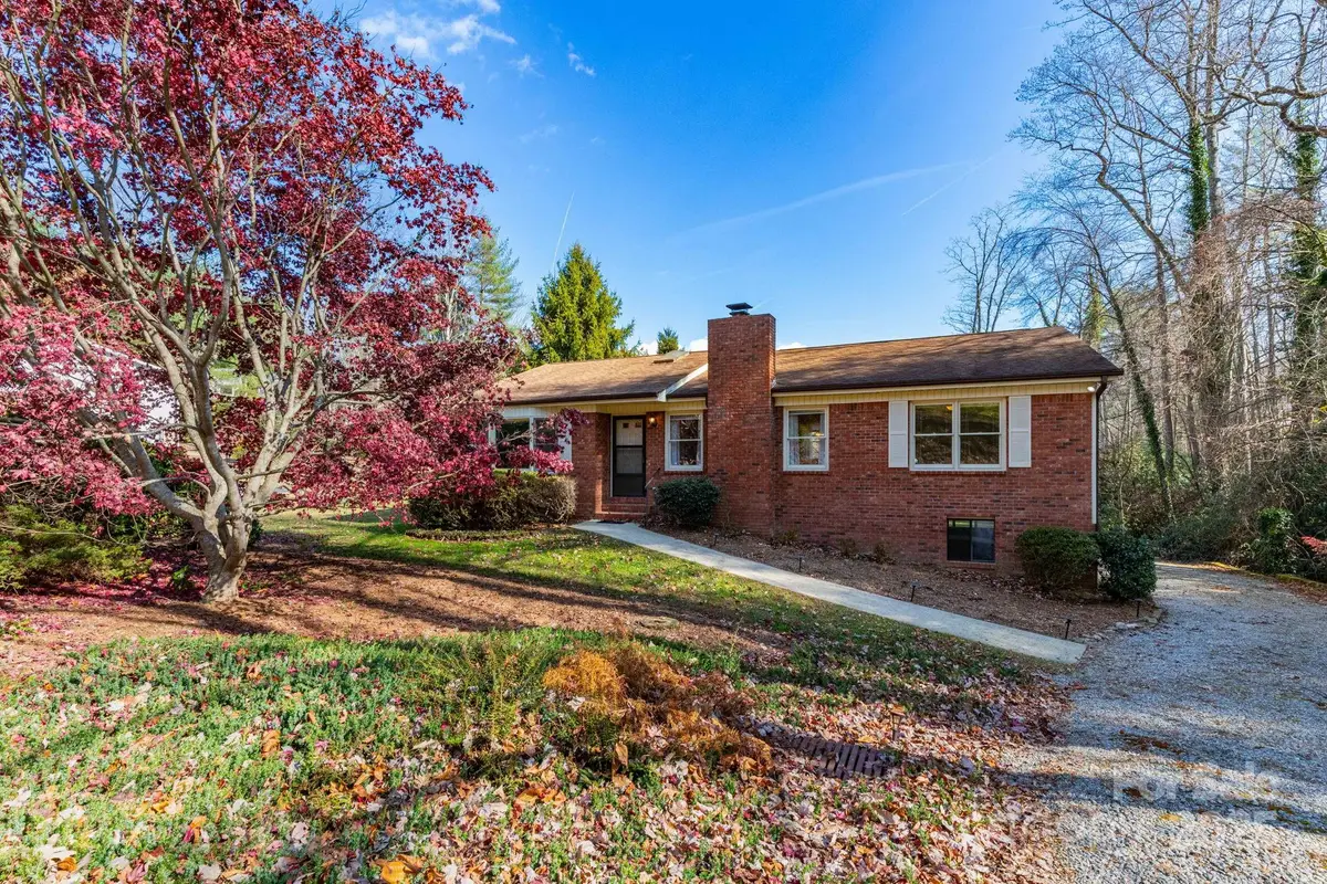 218 Turtle Lane, Hendersonville, NC 28791 - Image #1