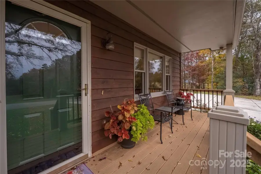 2174 Lynmore Drive, Sherrills Ford, NC 28673 - Image #2