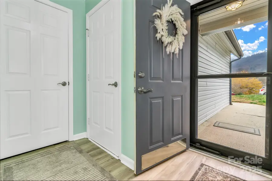 121 Cimarron Drive, Asheville, NC 28803 - Image #2