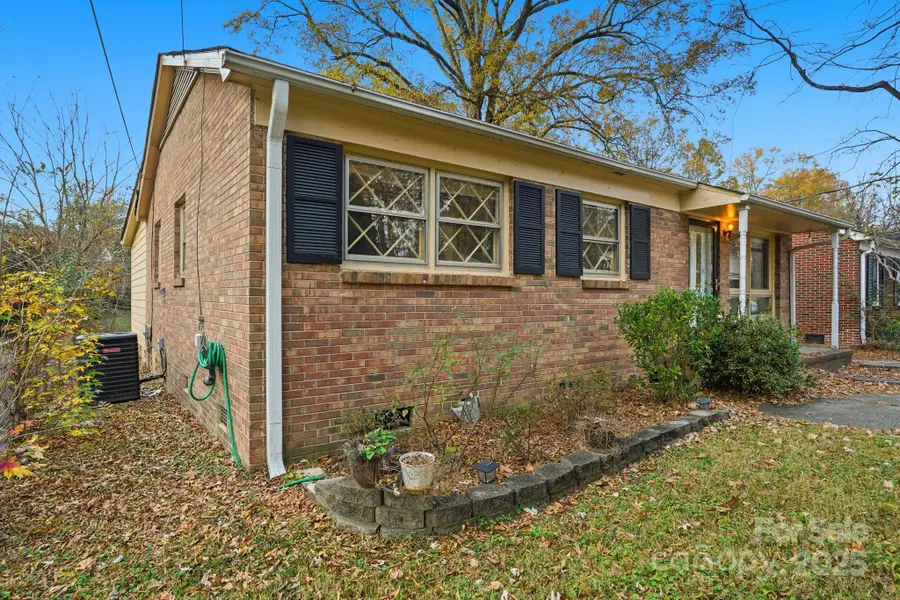 1801 Dallas Avenue, Charlotte, NC 28205 - Image #3