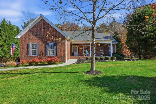 1972 Jaya Drive, Sherrills Ford, NC 28673