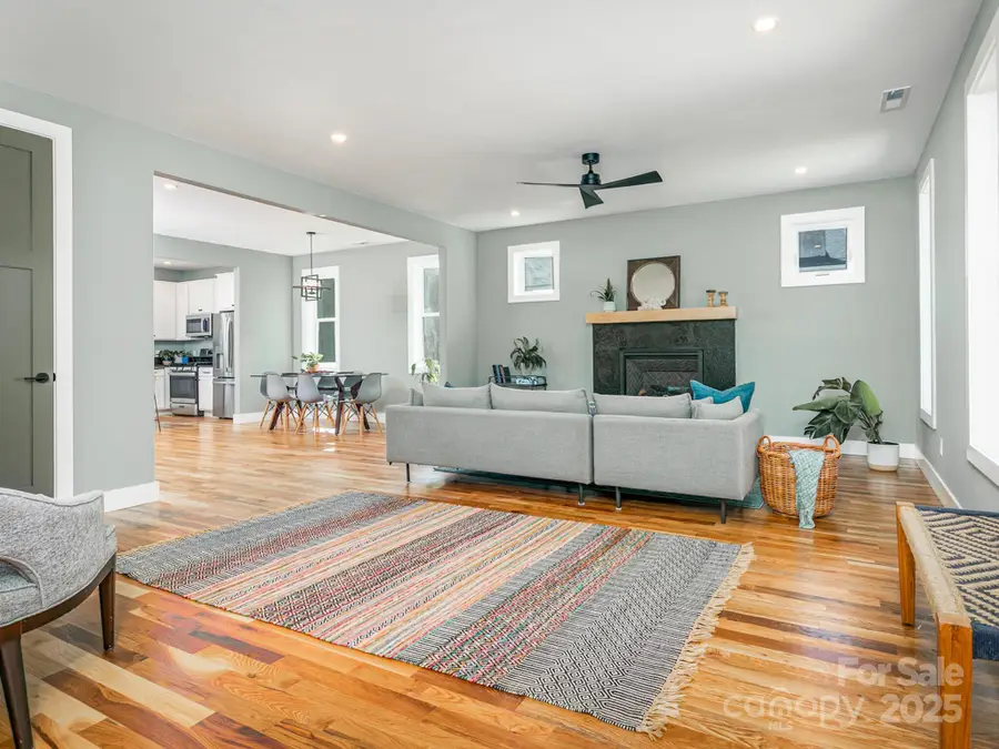 63 Vandalia Avenue, Asheville, NC 28806 - Image #3