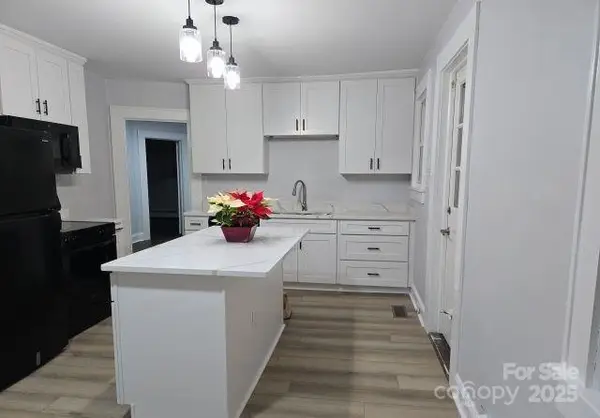 225 Valley View Place, Salisbury, NC 28144