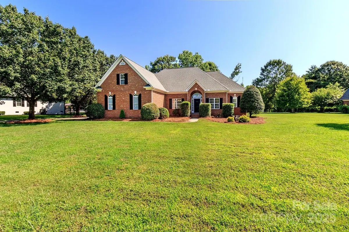444 Cottonfield Circle, Waxhaw, NC 28173 - Image #1