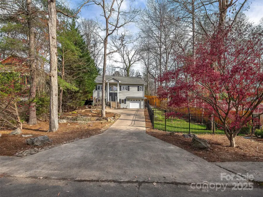 17 Lake Avenue, Black Mountain, NC 28711 - Image #3